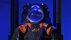 NASA and Axiom Space unveil new spacesuit foremis III moon ...