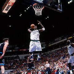 Kevin Garnett Timberwolves UnSigned One Handed Slam Dunk Over Matt ...