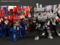 In Hands of Transformers WFC Siege Optimus Prime and Megatron