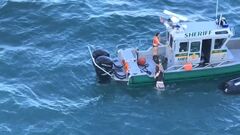 Deputy performs dramatic rescue of jet skiers in path of cruise ship