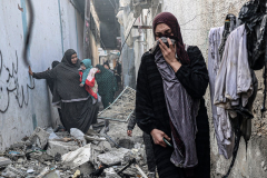 Israel, Hamas clash throughout Gaza as ceasefire talks grind on ...