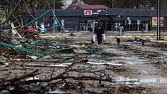 Bucha: Bodies strewn across street in Kyiv suburb as Ukraine ...