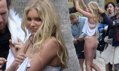 Elsa hosk tits - Model Elsa Hosk Says Random Men DM Her and ...