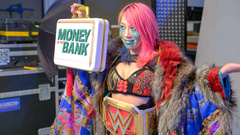 Bayley, Sasha Banks and WWE's Biggest Winners of 2020 | News ...