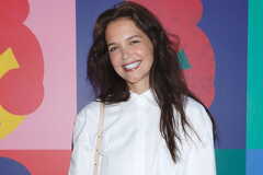 Katie Holmes change de coupe de cheveux pour l'automne et l'avant ...