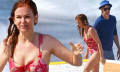 Isla Fisher, 45, looks incredible in skimpy swimsuit | Daily Mail ...