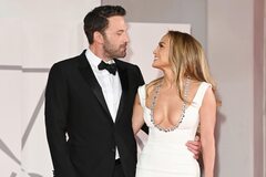 Jennifer Lopez & Ben Affleck's Relationship Timeline, Decoded ...