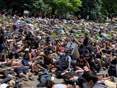 Third night of clashes with police erupt in Denver after day of ...