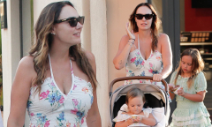 Tamara Ecclestone nails summer chic with a floral mini dress as ...