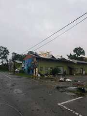 Tallahassee tornado: Storm damage reports roll in, 70K out of power