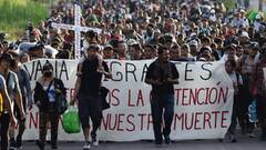 U.S. migrant crisis: 5,000 march toward the border in the BIGGEST ...