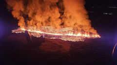 Volcano eruption in Iceland sends lava spewing just 500 metres ...