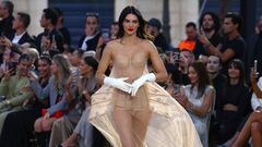 Kendall Jenner steals the show in a nude corset dress as she walks ...