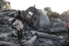 19) At least 17 killed and dozens injured in Israeli strikes on ...