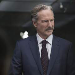 William Hurt (Thaddeus 'Thunderbolt' Ross)