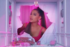 Ariana Grande (7 Rings)