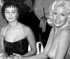 Jayne Mansfield–Sophia Loren photo (Jayne Mansfield)