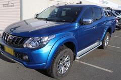 Mitsubishi Triton (2004 Mitsubishi L200 2.5TD GLS Double Cab)