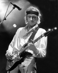 Dire Straits (Mark Knopfler) (Mark Knopfler Dire Straits Signed Autographed A4 Photo Picture Display)