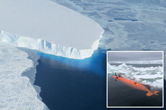 Antarctica 'Doomsday glacier' on 'by its fingernails'