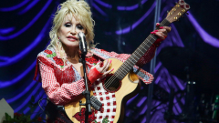 Dolly Parton to rock out at Academy of Country Music Awards