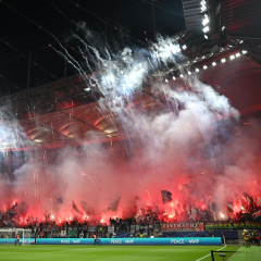 Eintracht Frankfurt: Fans dürfen beim Spiel in Neapel nicht ins ...