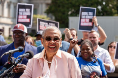 Eleanor Holmes Norton says she has 'alibi' for zebra escape