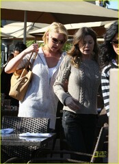 Ellen Pompeo and Katherine Heigl Munch On Lunch: Photo 1702411 ...