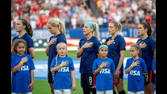 Abby Dahlkemper (Julie Ertz)