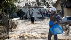 California storms wreak havoc: How an elongated jet stream is ...