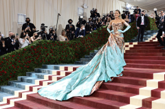 Reacts to Blake Lively's Dress Reveal at the Met Gala