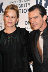 Melanie Griffith (Antonio Banderas)