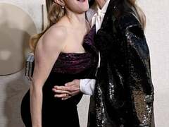 Meryl Streep (Amanda Seyfried)