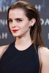 Emma Watson's Best Hairstyles - Emma Watson Haircuts and Hair Color