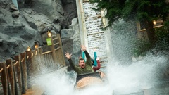 Mall of America® (Log Chute)