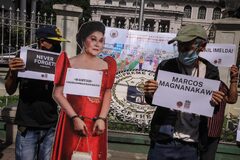 Martial law victims nudge Supreme Court to act on Imelda Marcos ...