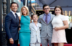 Mark Consuelos (Kelly Ripa)