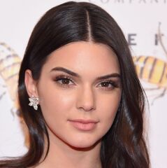 Kendall Jenner - Age, Siblings & Instagram