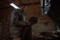 Idris Elba (Men Idris Elba Luther The Fallen Sun 2023 Black Jacket Parachute)