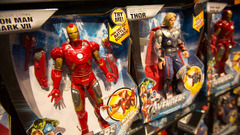 Marvel Avengers Repulsor Strike Iron Man Mark VII Battle Sounds Figure (Marvel Movie Avengers)