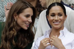 Kate's texts to Meghan left Duchess 'sobbing on the floor': Harry