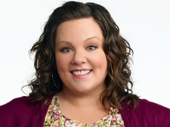 Melissa McCarthy (Molly Flynn)