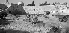 The Destruction of Jerusalem's Moroccan Quarter