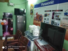 Electronics store