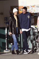 Pete Davidson and Kaia Gerber confirm their romance as they hold ...