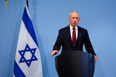 Israeli defence chief challenges Netanyahu over post-war Gaza ...