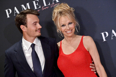 Brandon Thomas Lee (Pamela Anderson)