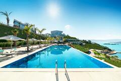 Sirene Luxury Hotel Bodrum (Metricslion Swimming Pool)