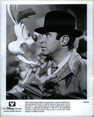 Who Roger Rabbit ((SS3507842) Bob Hoskins Who Roger Rabbit Movie Photo)