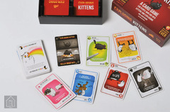 Exploding Kittens (Exploding Kittens Card Game)